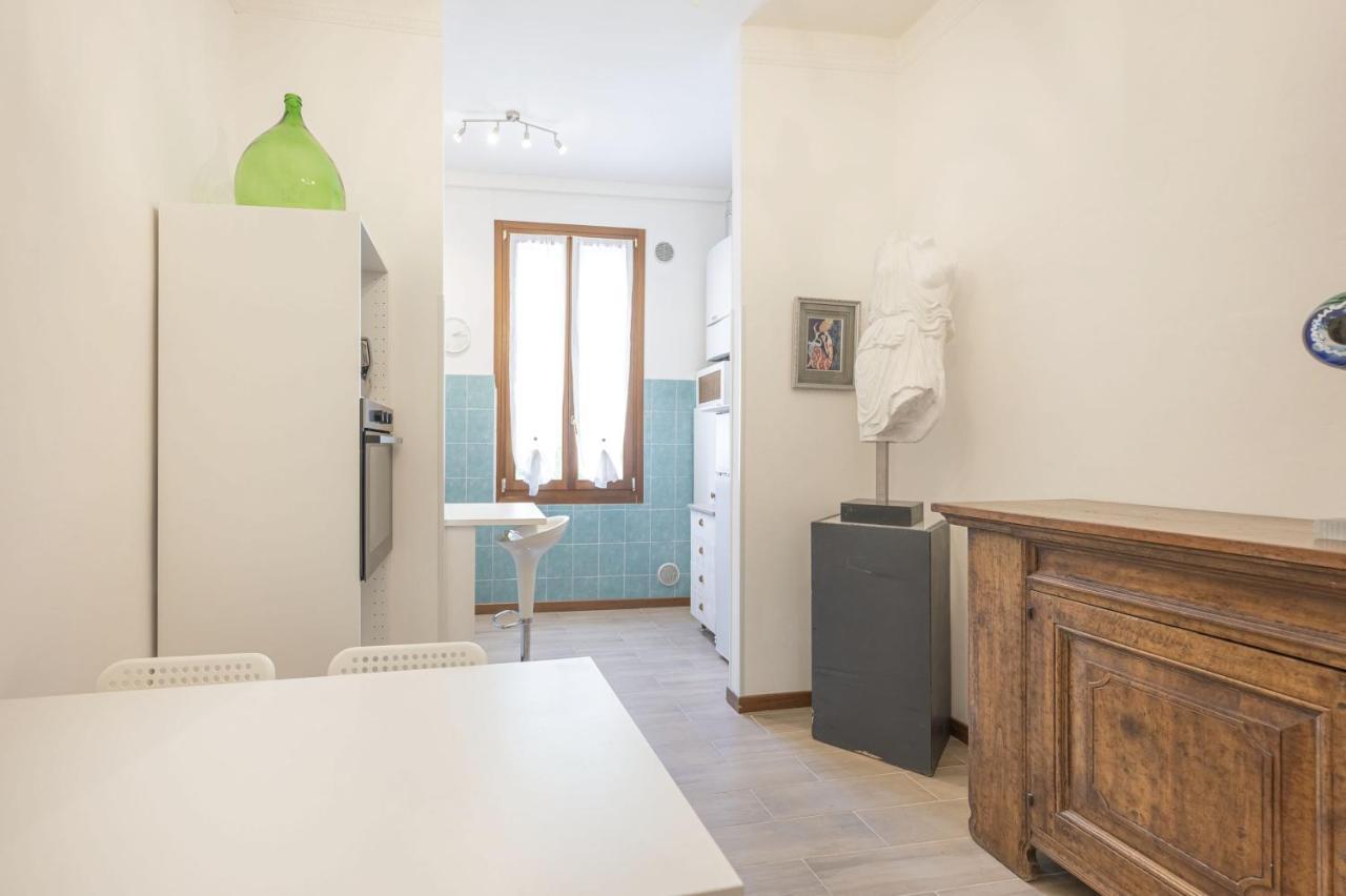 Ferienwohnung Arte E Cinema - 10 Min Da Venezia Mestre Exterior foto